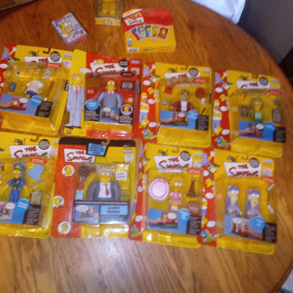 Huge Simpsons Collection - Picture 4 of 5